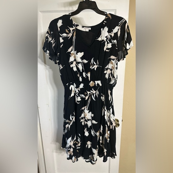 Floral Black and White Womens Dress - Picture 2 of 6